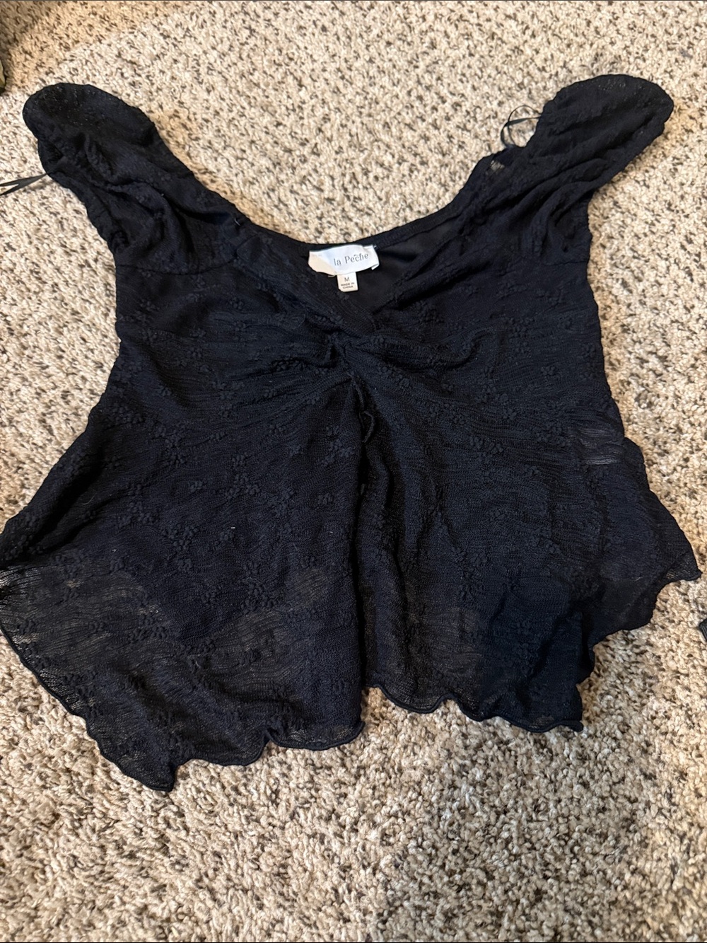 La Pêche Black Textured Puff Sleeve Peplum Top Medium